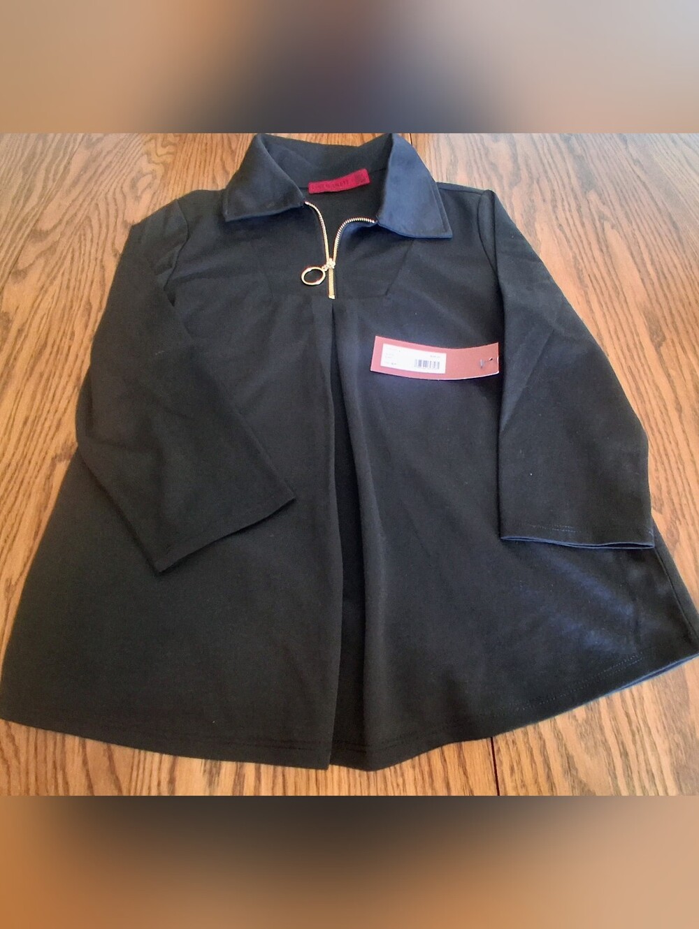 NWT Ladies Black  Top By Black Scarlett, Sz S